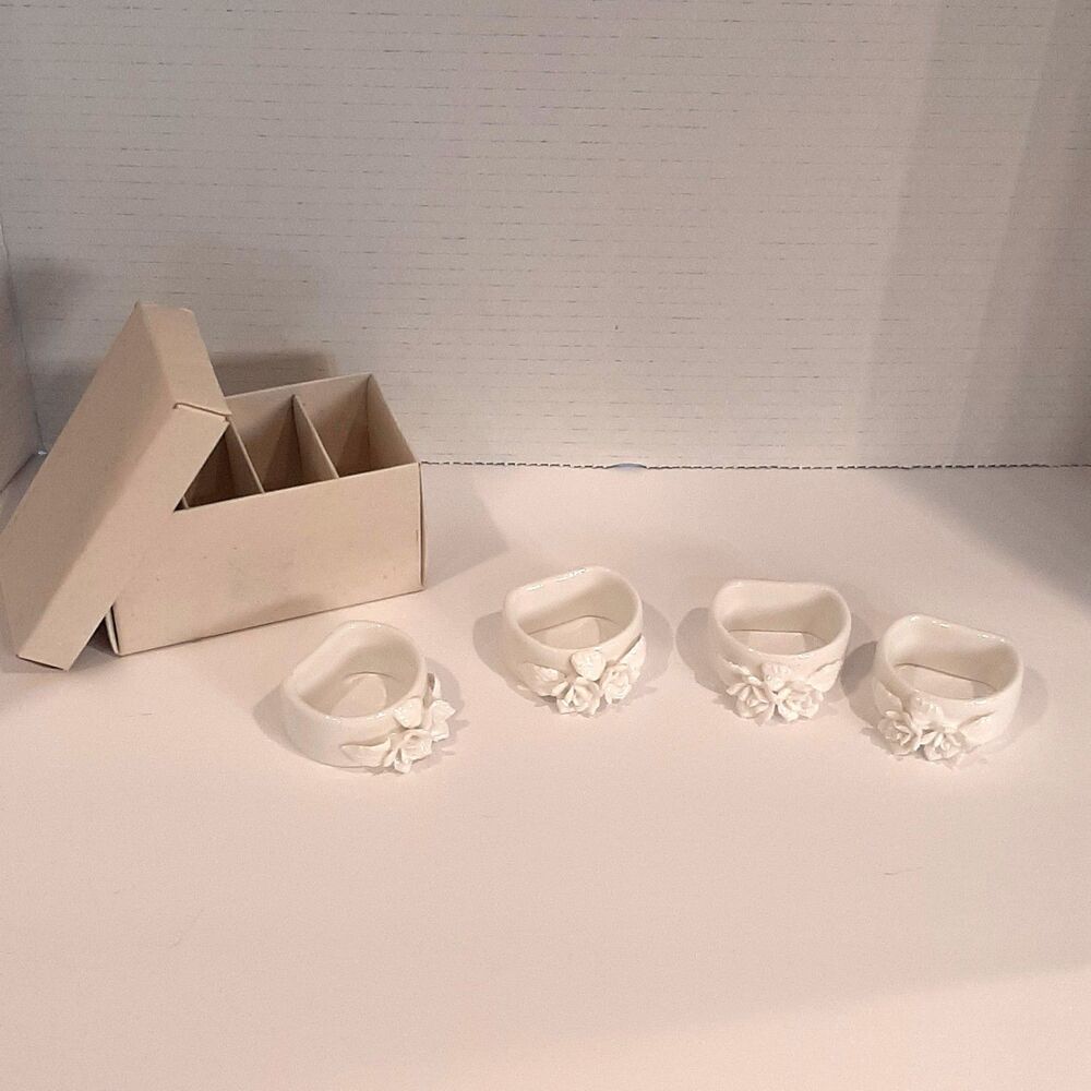 Knobler Napkin Rings Porcelain Floral White Set Of 4 In Box EUC Taiwan